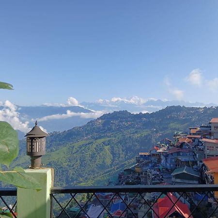 Dew Drops Guest House Darjeeling  Exterior photo