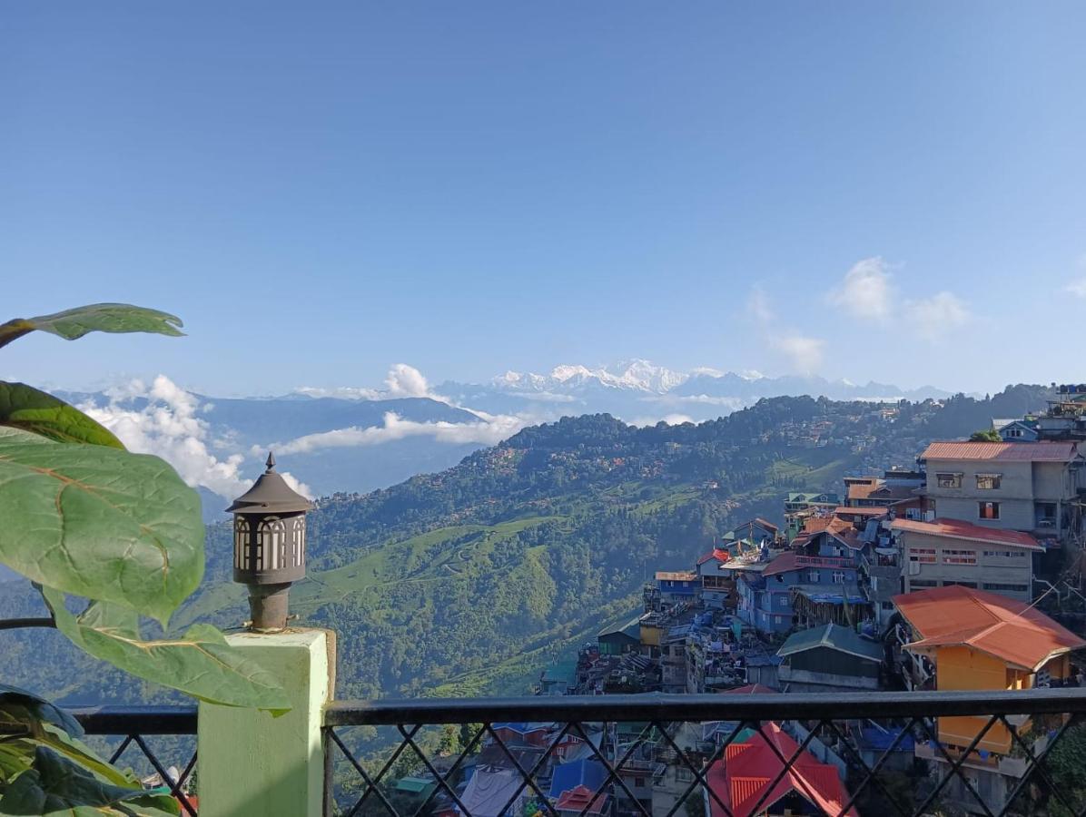 Dew Drops Guest House Darjeeling  Exterior photo