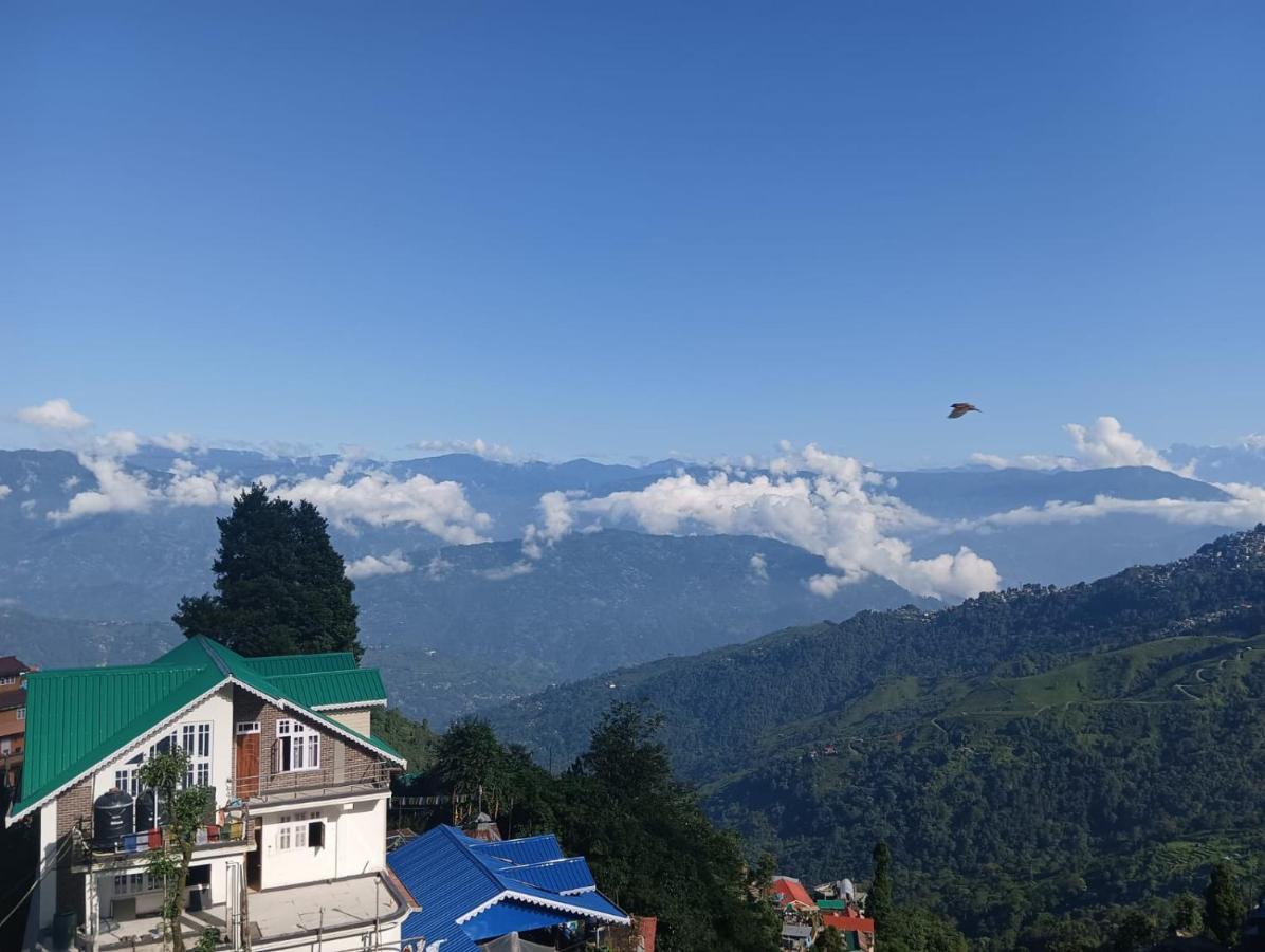 Dew Drops Guest House Darjeeling  Exterior photo